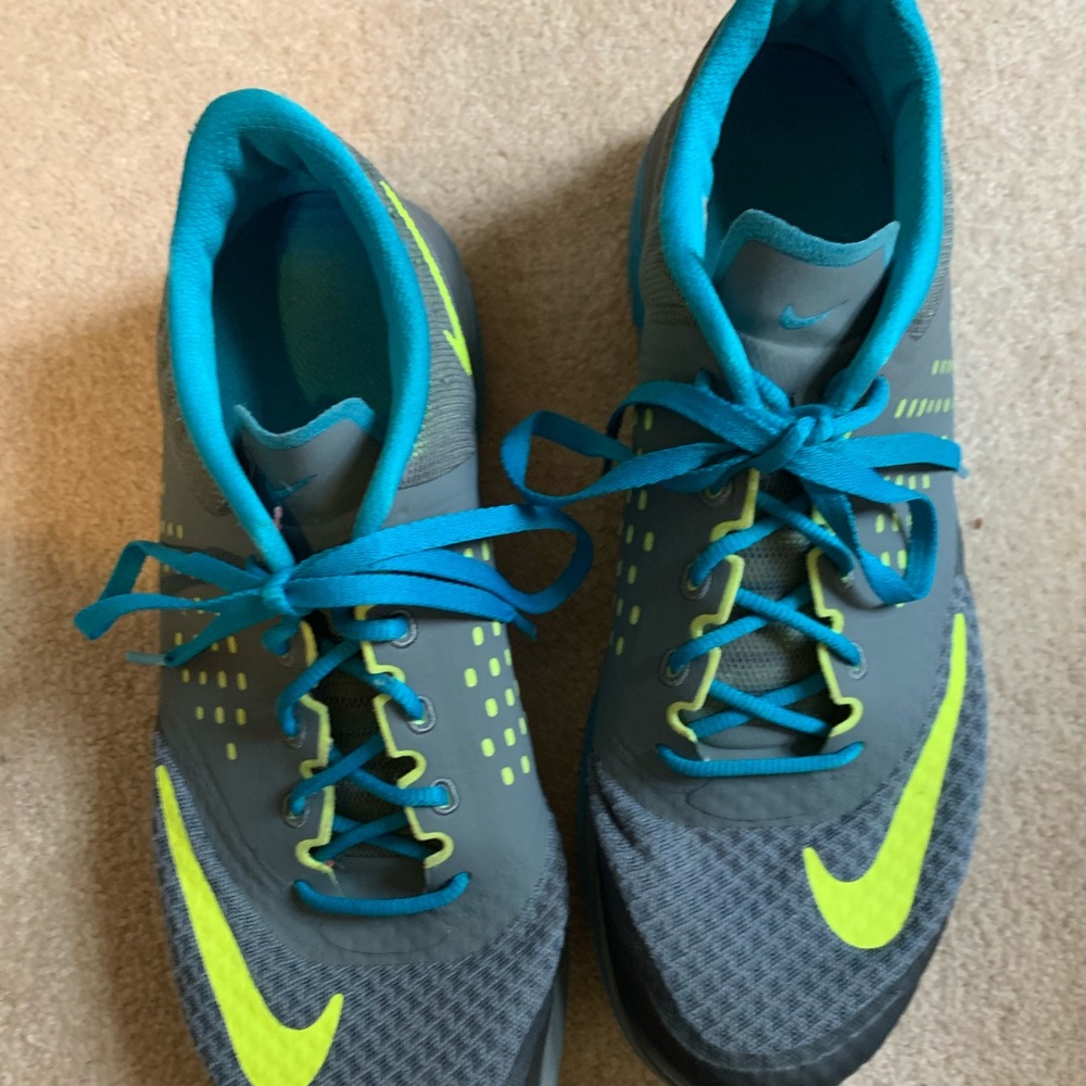 Men’s Nike size 10